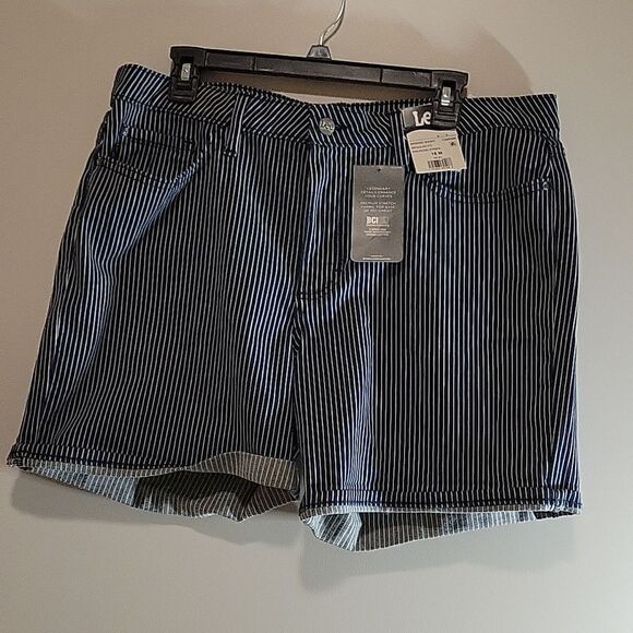 Women's Lee Railroad Stripe Midrise Shorts 16M NWT - Picture 3 of 7